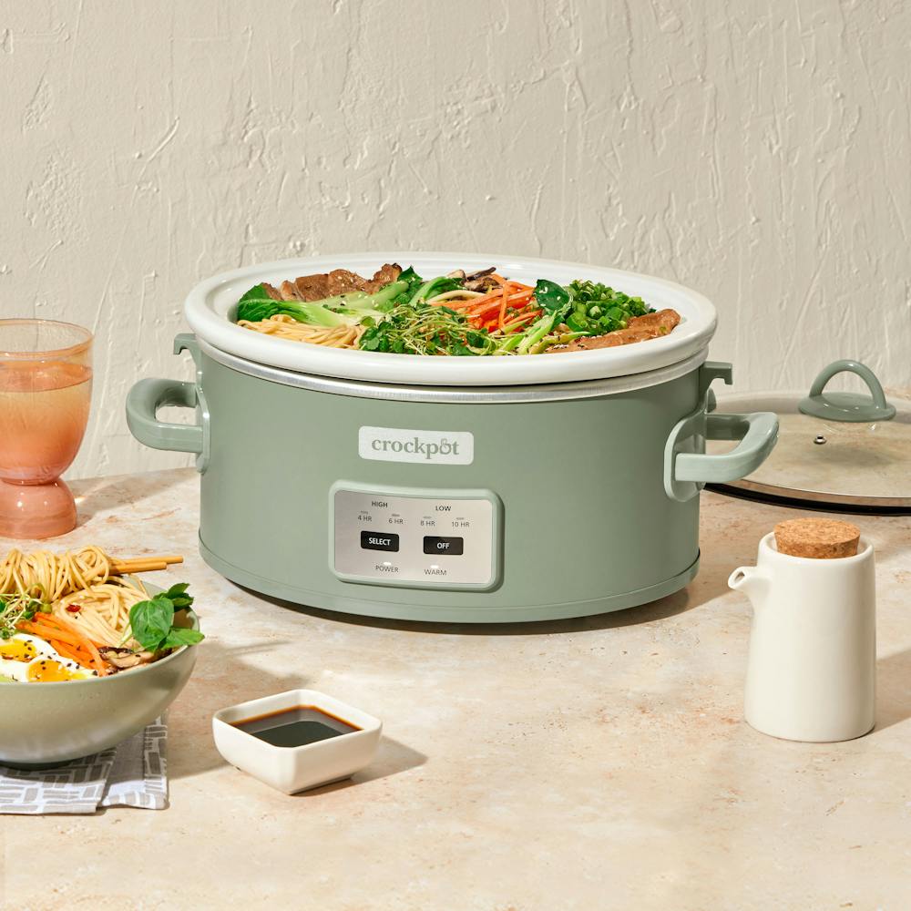 crock-pot-programmable-design-series-6-quart-cook-and-carry-slow-cooker-moonshine-u8 94e6cb40-ae64-3660-918d-c04a575e1d96.jpg